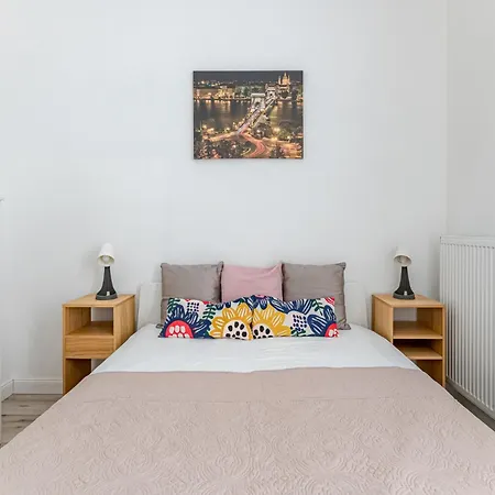 Danubegreen Bright Two Bedroom Near Margaret Island Daire
