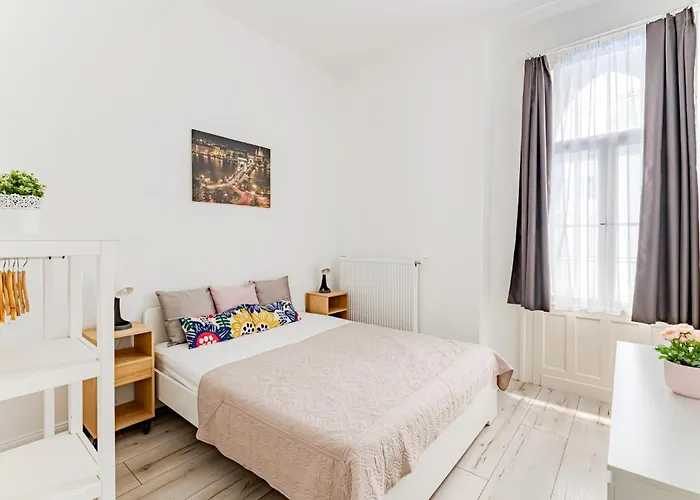 Danubegreen Bright Two Bedroom Near Margaret Island *