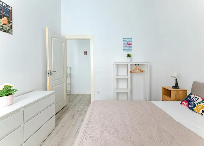 Danubegreen Bright Two Bedroom Near Margaret Island *