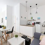 Danubegreen Bright Two Bedroom Near Margaret Island * Budapešť