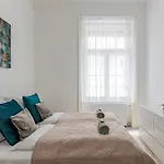 Danubegreen Bright Two Bedroom Near Margaret Island Appartement