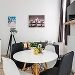 Danubegreen Bright Two Bedroom Near Margaret Island Appartement