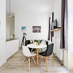 Danubegreen Bright Two Bedroom Near Margaret Island *