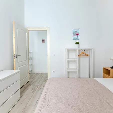Danubegreen Bright Two Bedroom Near Margaret Island *