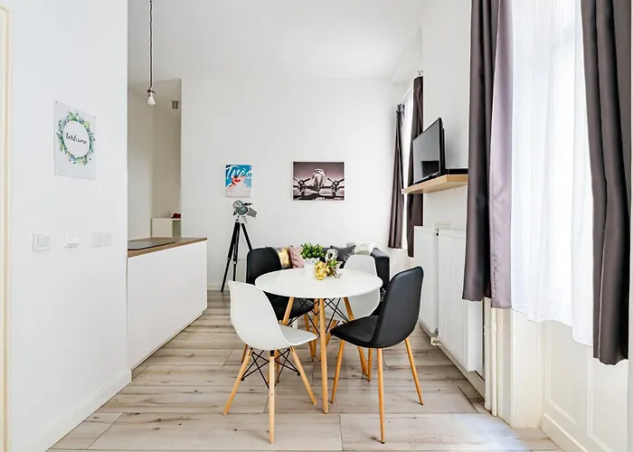 Danubegreen Bright Two Bedroom Near Margaret Island *